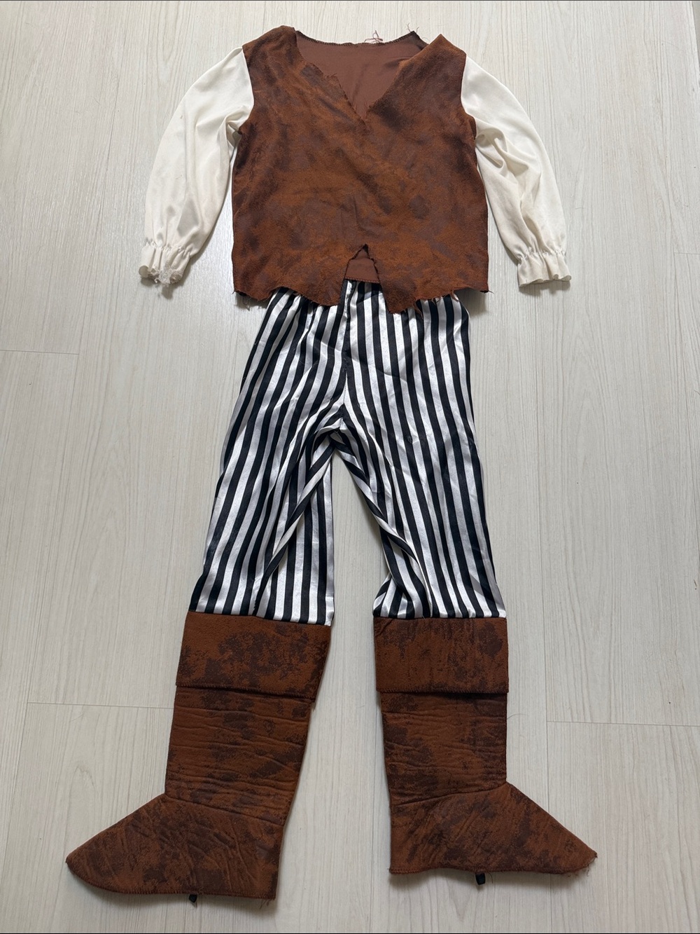 Pirate Halloween Costume Set